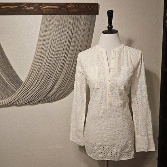 Merona Keyhole Lace Blouse Sz M - Picture 2 of 5
